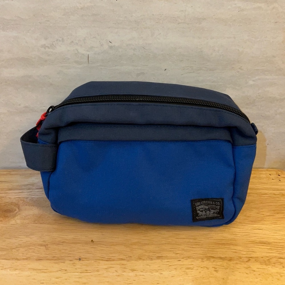 Levi's men's travel toiletry case bag in blue nylon